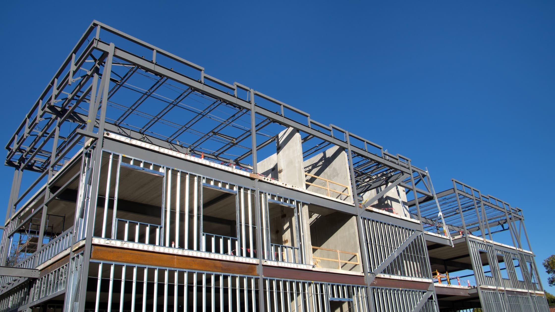Key Factors to Consider in Commercial Construction (blog post) Commercial Construction